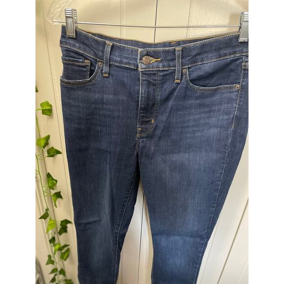 Levis 711 Skinny Womans Denim Medium Wash Jeans Size 29 - Picture 1 of 6